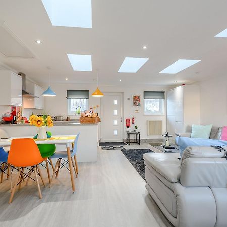 Craigpark Lodge Caldercruix Екстер'єр фото