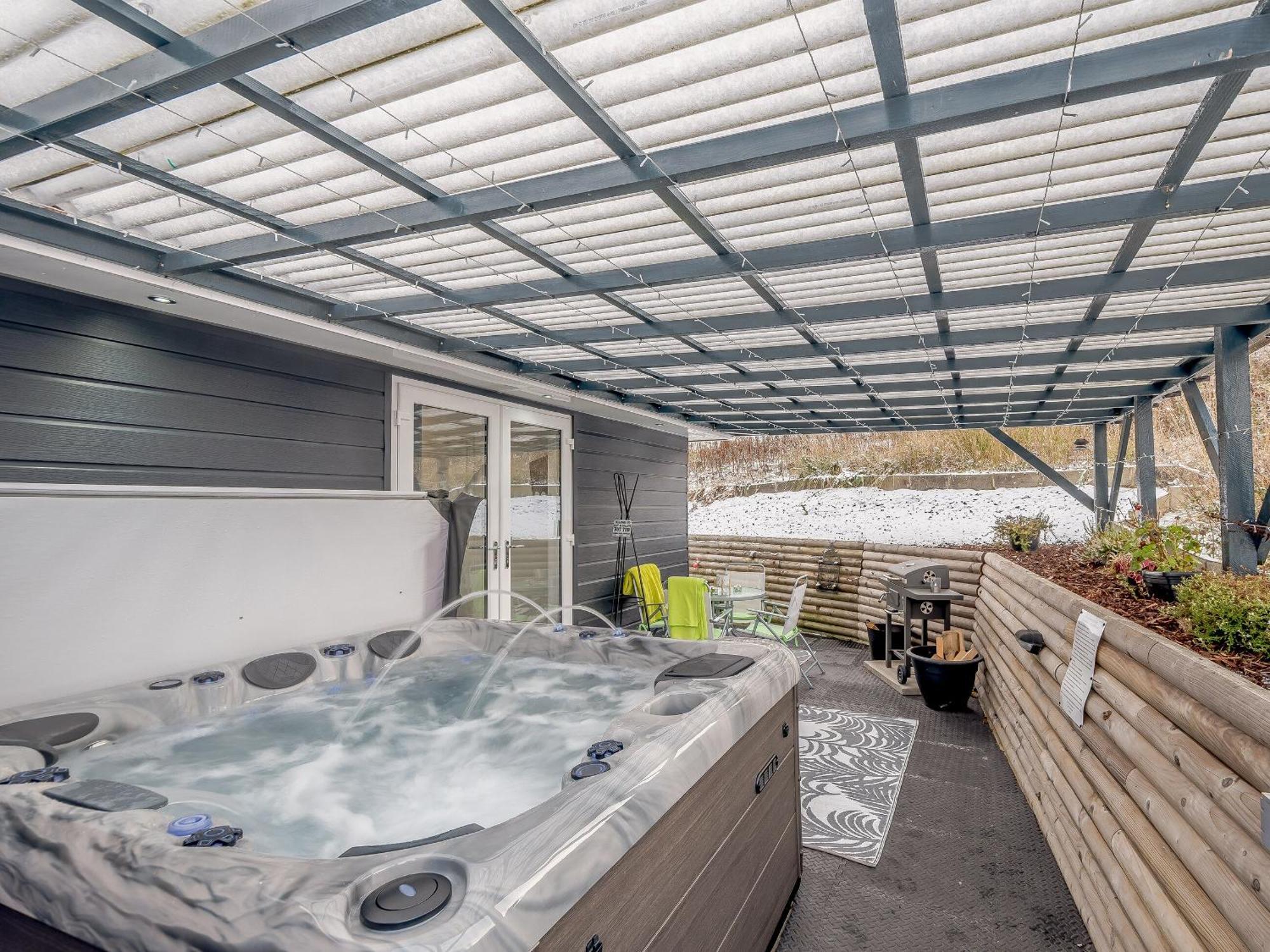 Craigpark Lodge Caldercruix Екстер'єр фото