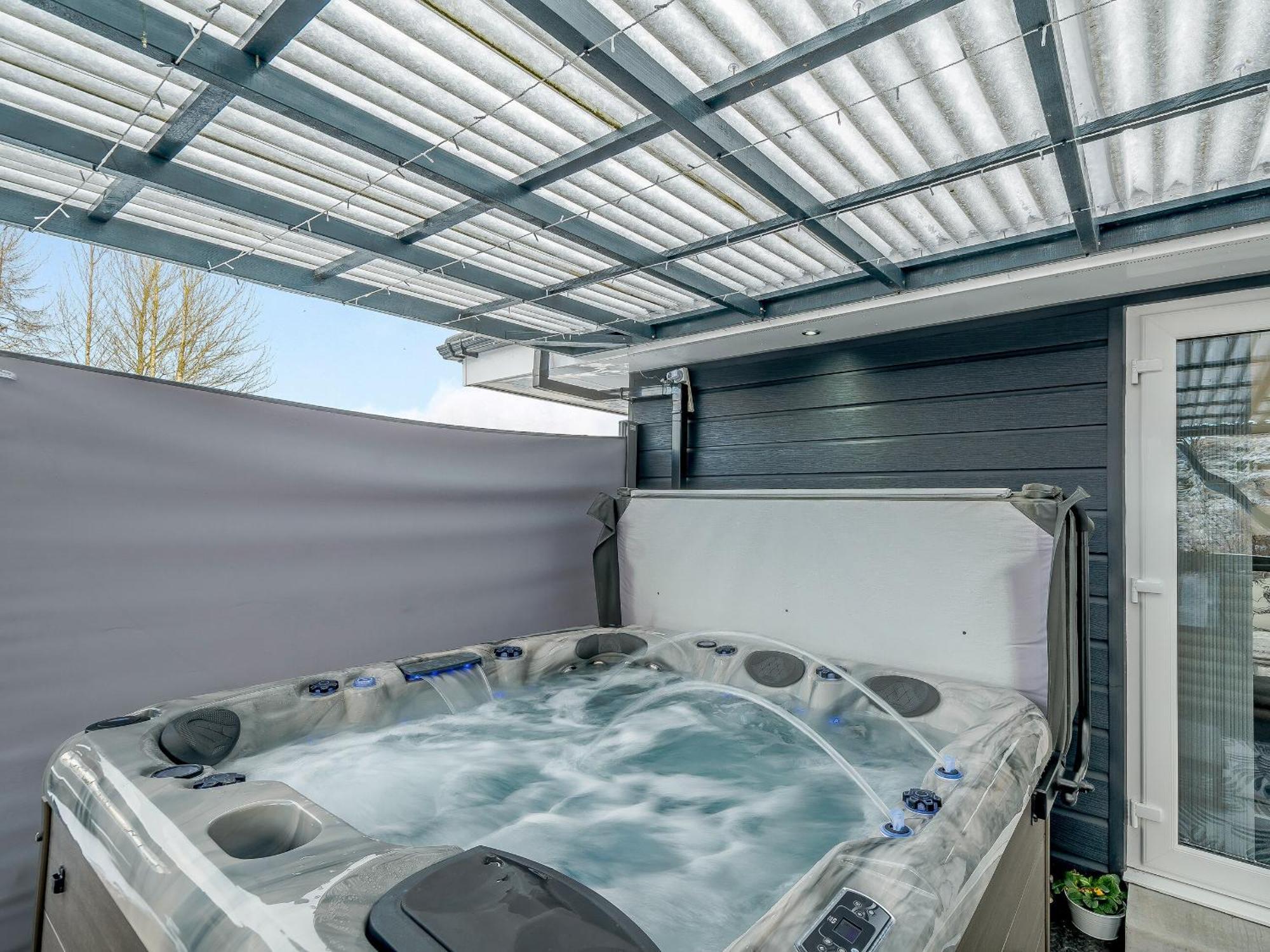Craigpark Lodge Caldercruix Екстер'єр фото