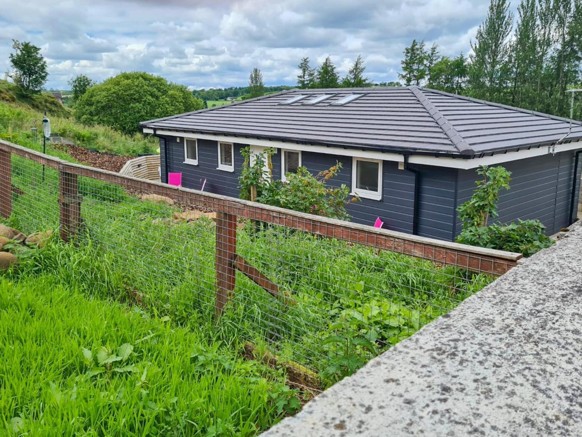 Craigpark Lodge Caldercruix Екстер'єр фото